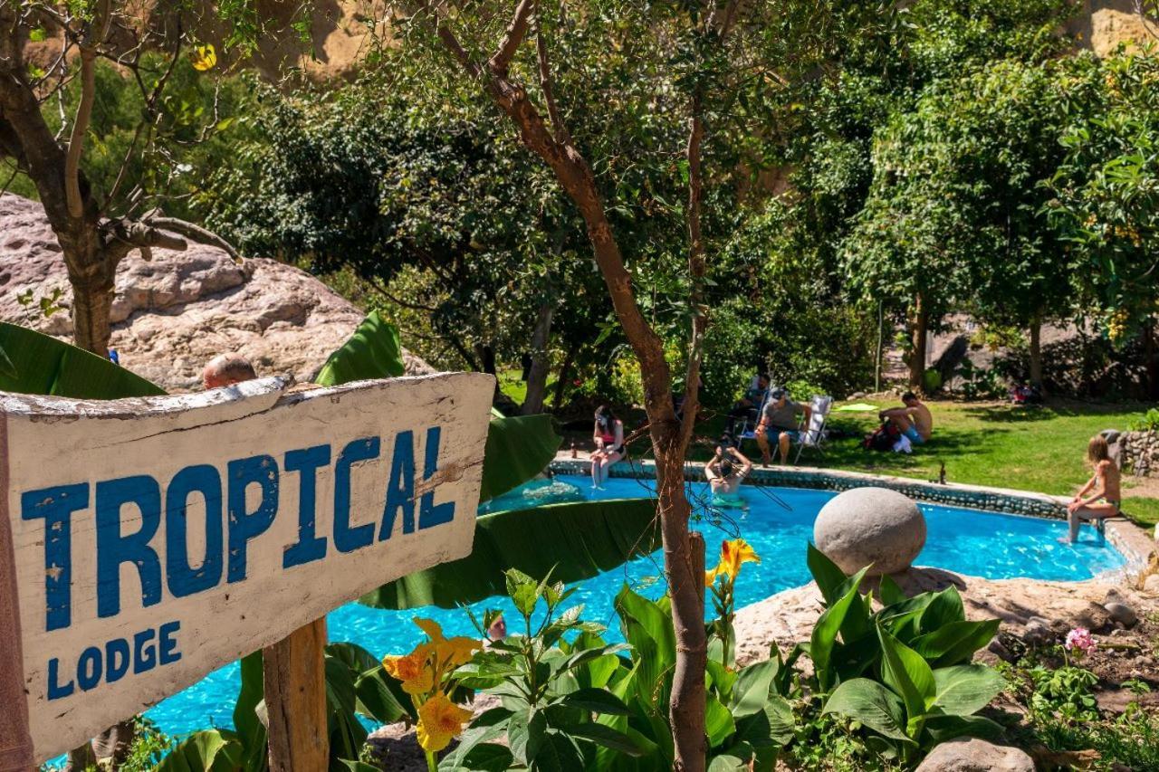 Tropical Lodge 卡瓦纳科德 外观 照片